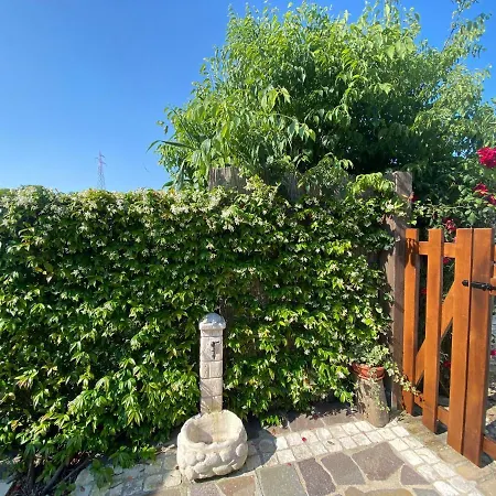 Paola Nocleg ze śniadaniem 4*