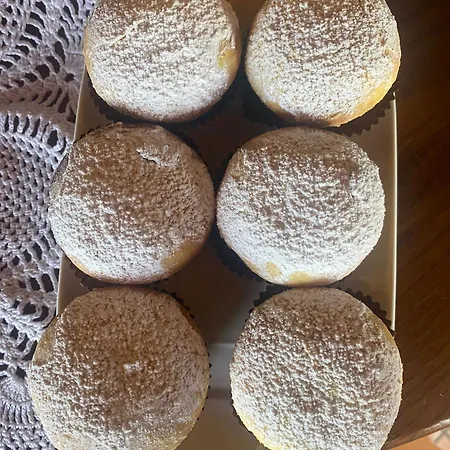 Paola Nocleg ze śniadaniem 4*