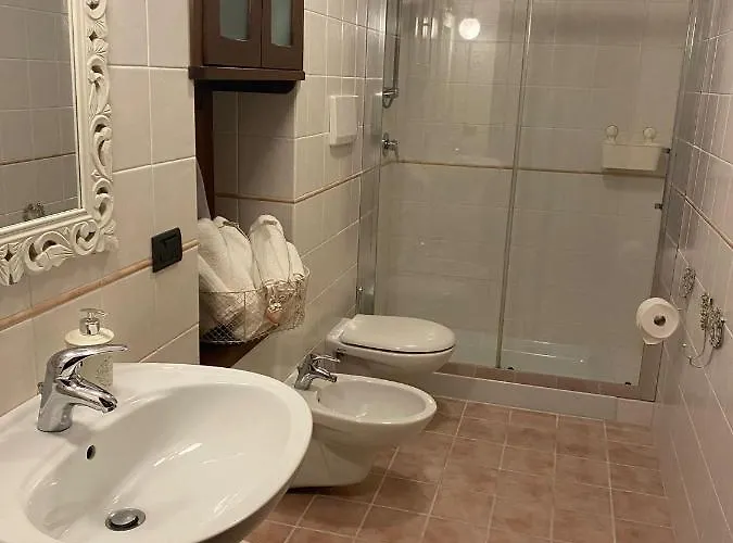 ベッド・アンド・ブレックファスト Paola 4*