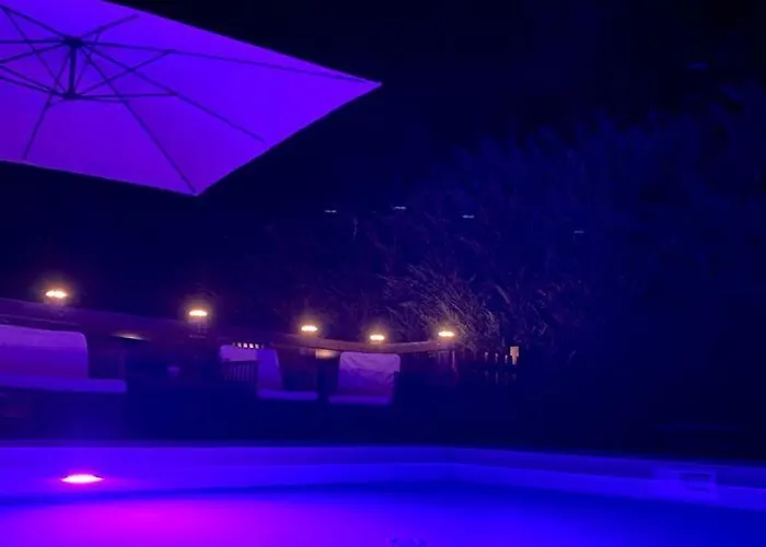 ベッド・アンド・ブレックファスト Paola Villa San Leonardo